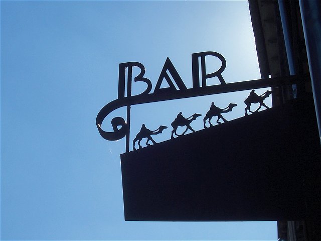 enseigne du café le 1929 rue saint-michel à rennes